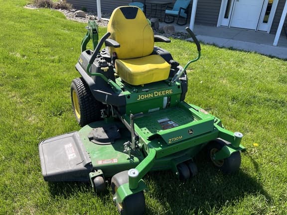 Image of John Deere Z730M equipment image 1