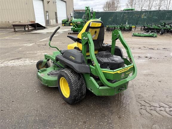 Image of John Deere Z735M equipment image 4