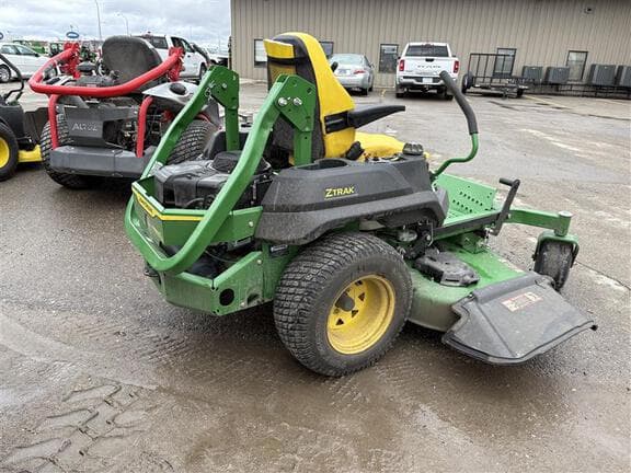 Image of John Deere Z735M equipment image 3