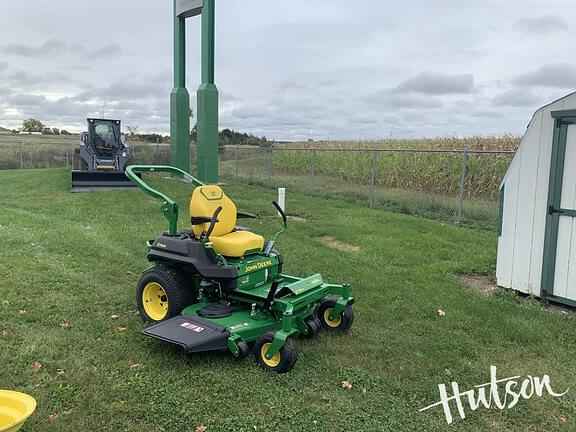 2022 John Deere Z735M Equipment Image0
