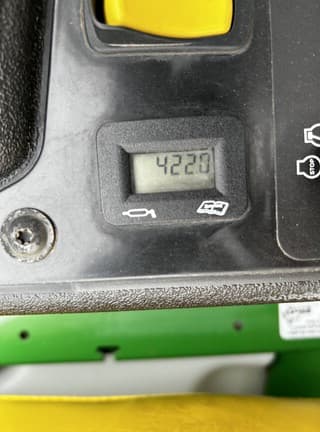 Image of John Deere Z735M equipment image 4