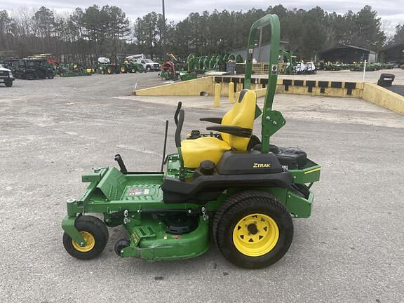 Image of John Deere Z735M equipment image 3