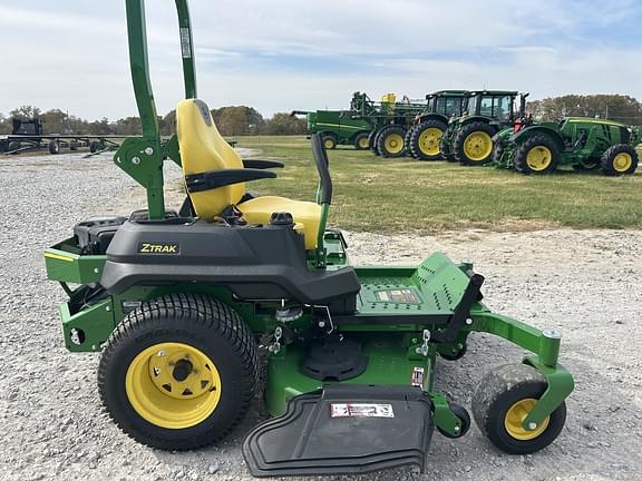 Image of John Deere Z735M equipment image 4