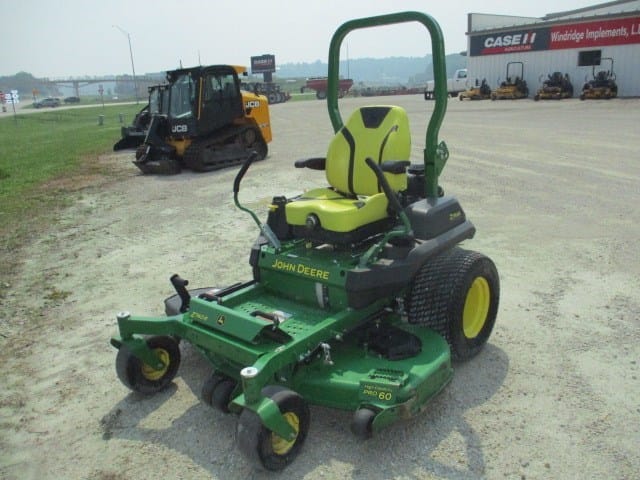 2022 John Deere Z740R Equipment Image0