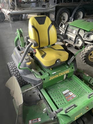 Image of John Deere Z740R equipment image 4