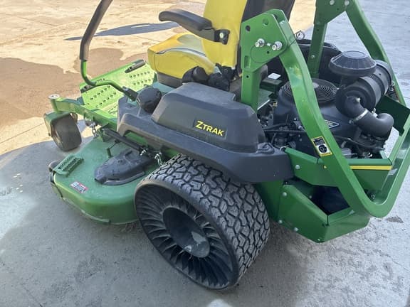 Image of John Deere Z740R equipment image 2