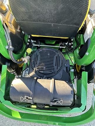 Image of John Deere Z915E equipment image 4