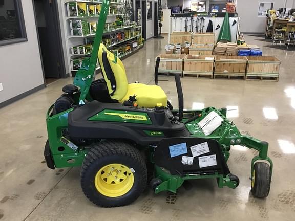 Image of John Deere Z920M equipment image 4