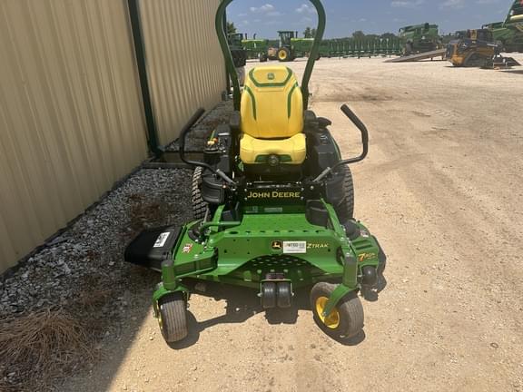 Image of John Deere Z920M equipment image 1