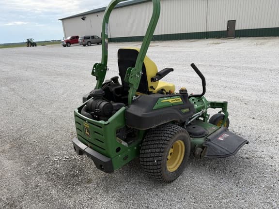 Image of John Deere Z920M equipment image 4