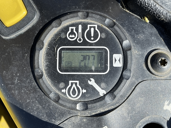 Image of John Deere Z920M equipment image 2