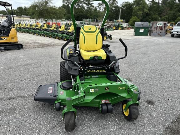 Image of John Deere Z920M equipment image 1