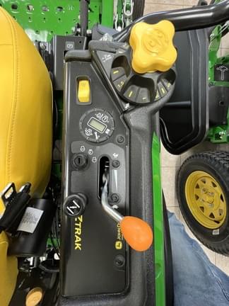 Image of John Deere Z920M equipment image 3