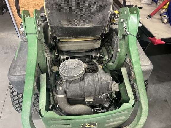 Image of John Deere Z920M equipment image 2