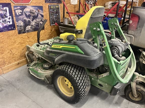 Image of John Deere Z920M equipment image 1