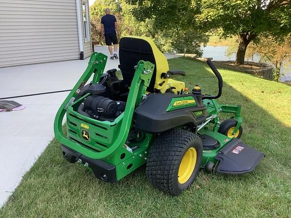 Image of John Deere Z920M equipment image 1