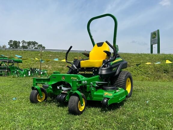 2022 John Deere Z920M Equipment Image0