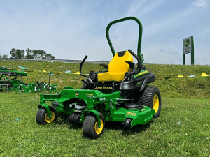 2022 John Deere Z920M Image