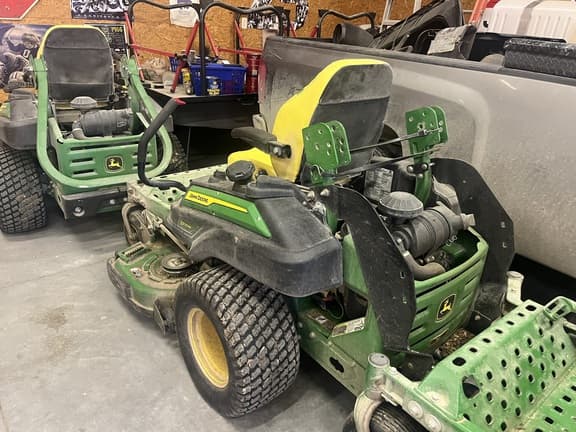 Image of John Deere Z920M equipment image 1