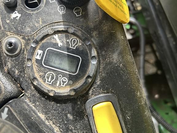 Image of John Deere Z920M equipment image 2