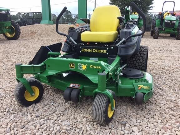 Image of John Deere Z920M equipment image 1