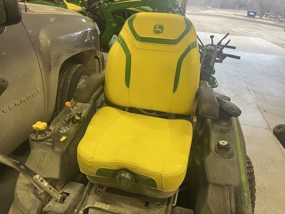 Image of John Deere Z920M equipment image 3