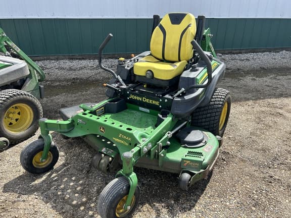 Image of John Deere Z920M equipment image 1