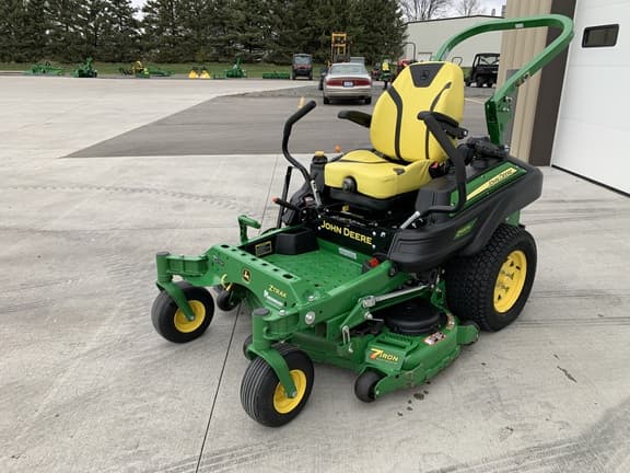 Image of John Deere Z920M equipment image 1