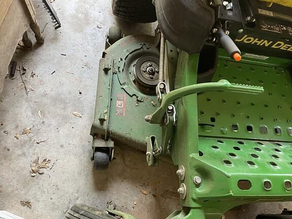 Image of John Deere Z920M equipment image 4
