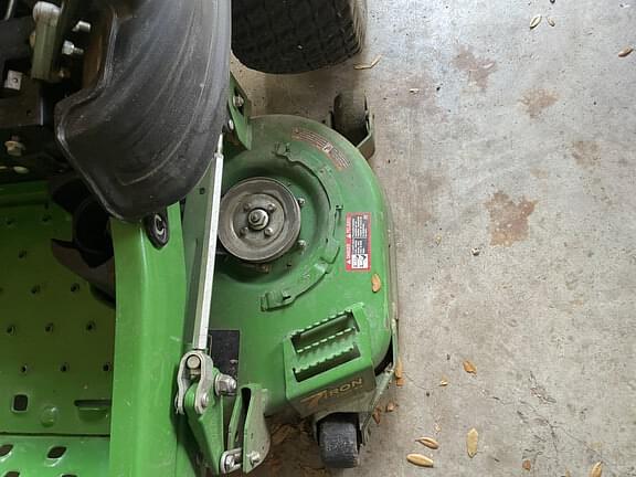 Image of John Deere Z920M equipment image 2