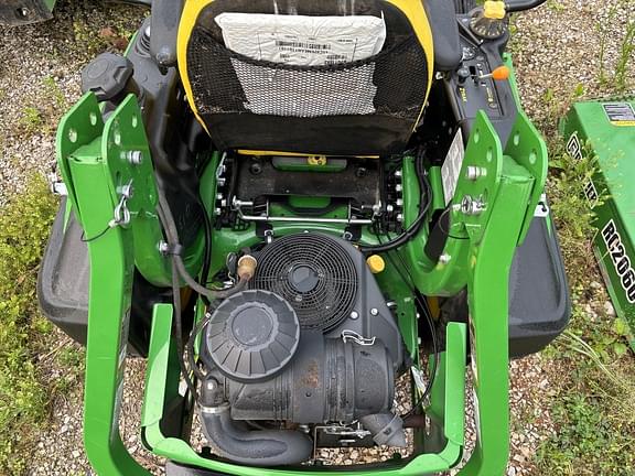 Image of John Deere Z920M equipment image 4