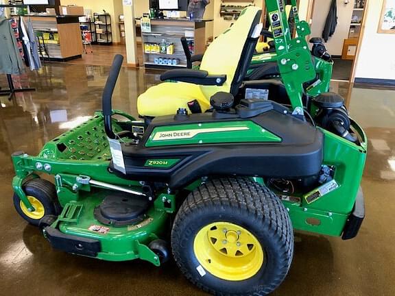 Image of John Deere Z920M equipment image 3