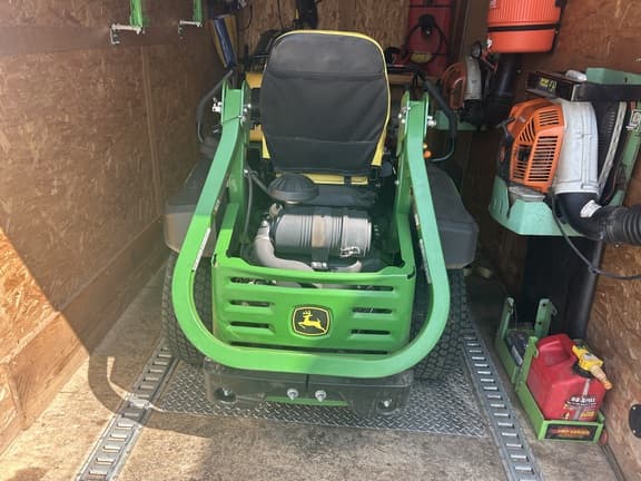 Image of John Deere Z920M equipment image 2