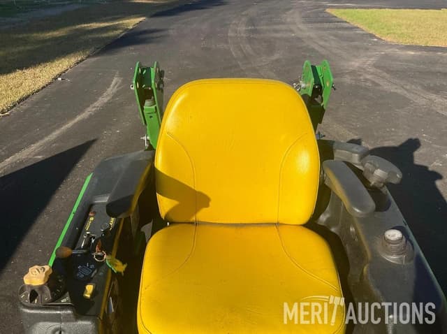 Image of John Deere Z920M equipment image 4