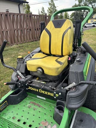 Image of John Deere Z930M equipment image 2