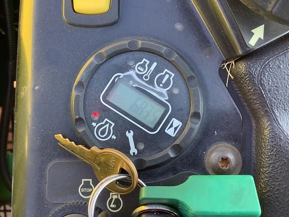 Image of John Deere Z930M equipment image 3