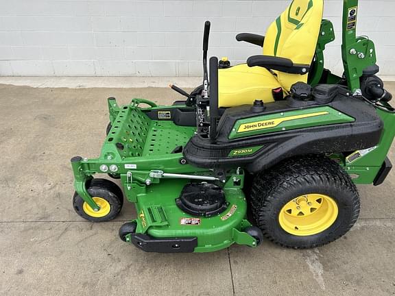 Image of John Deere Z930M Primary image