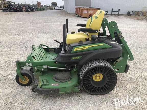 Image of John Deere Z930M equipment image 3