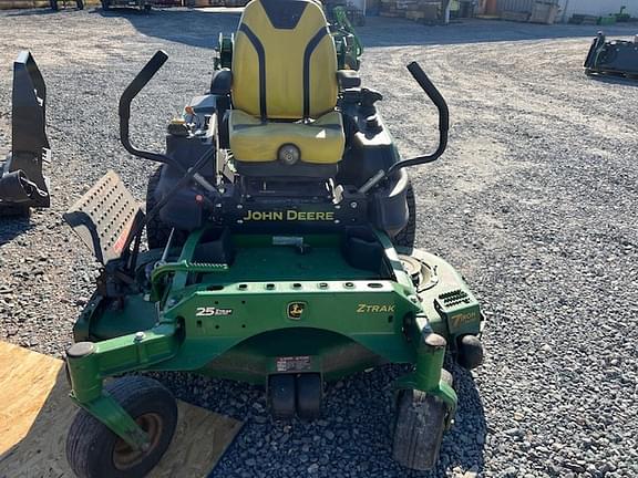 Image of John Deere Z930M equipment image 1