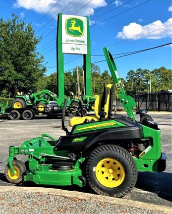 Main image John Deere Z930M