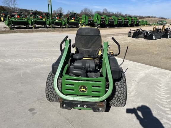 Image of John Deere Z930M equipment image 1