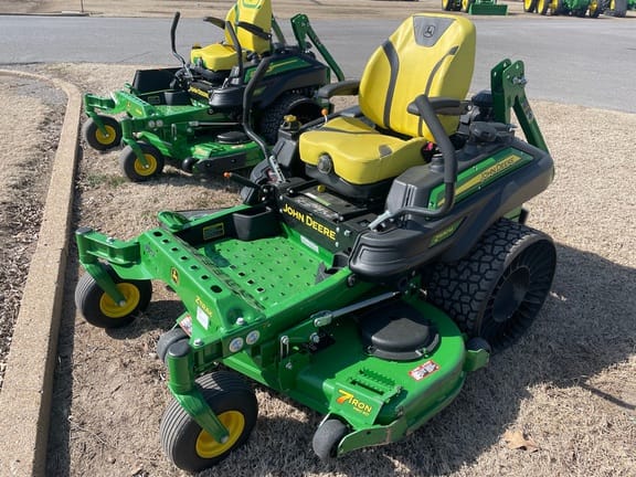 Main image John Deere Z930M