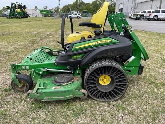 Image of John Deere Z930M equipment image 4