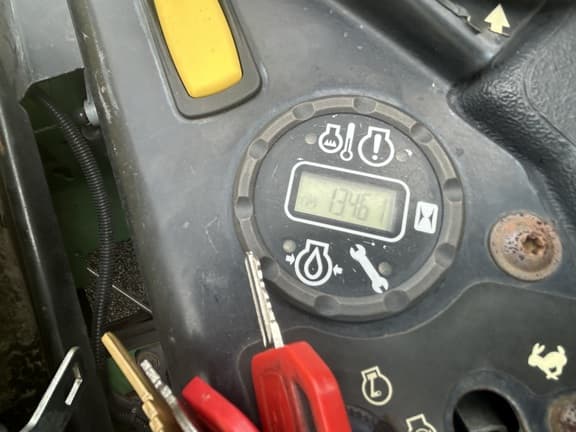 Image of John Deere Z930M equipment image 1