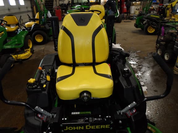 Image of John Deere Z930M equipment image 4
