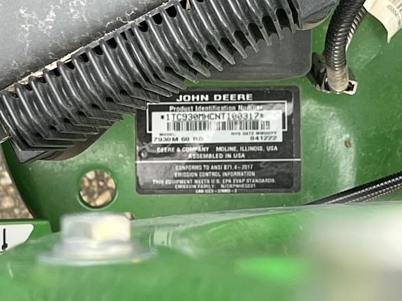 Image of John Deere Z930M equipment image 3