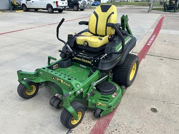 Image of John Deere Z930M equipment image 1