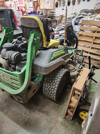 Image of John Deere Z930M equipment image 1