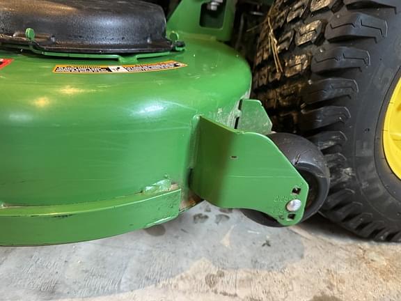 Image of John Deere Z930M equipment image 3