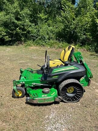 Image of John Deere Z930M equipment image 1